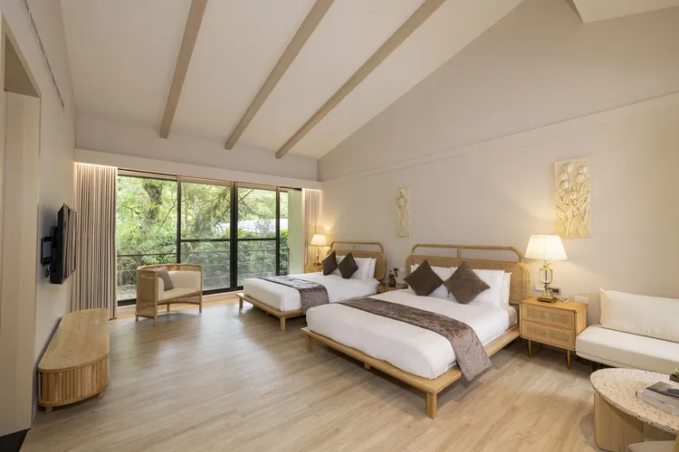 易遊網獨家首賣新開幕飯店「天成逸旅-蝴蝶谷」，一泊三食方案每人含稅8888元起。業者提供