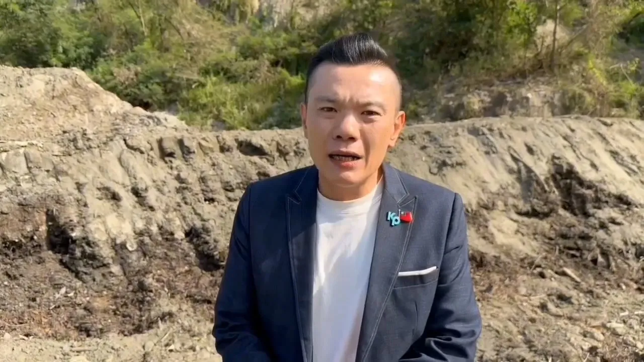 江和树要求市府挖出雾峰掩埋场厨余送焚化。江和树提供