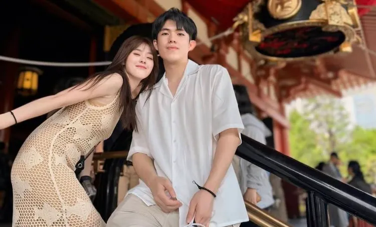 邱偲琹（左）和郭方儒穩交3年多，曾一起為結婚目標努力存錢。翻攝自邱偲琹IG