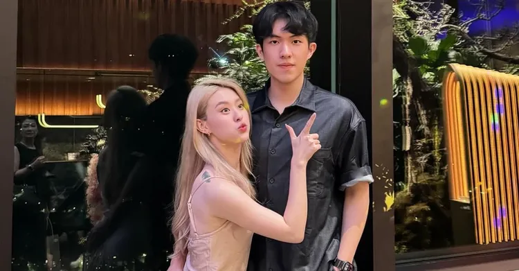 邱偲琹(左)与郭方儒曾爱得热烈,今年5月还一起庆生。翻摄郭方儒IG