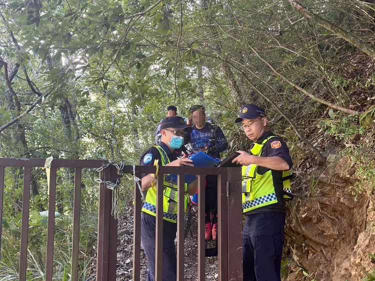 雪管處指出，近年馬武霸登山口柵欄多次遭破壞騎乘機車闖入，將加強管制。雪管處提供
