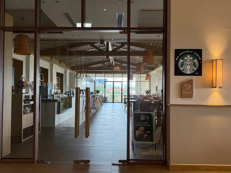 位於主建築1樓的「Biscuit Bistro」則以越南咖啡與甜點等為主題。S.H.攝