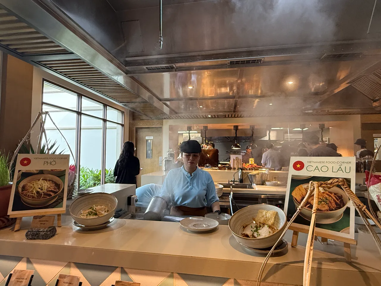 全天候自助餐厅「Fresh」提供各式现做料理。S.H.摄