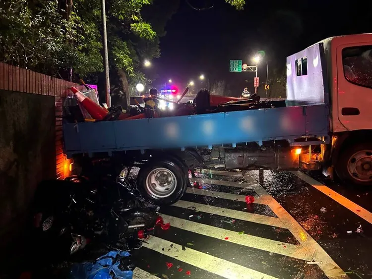 肇事小貨車。警方提供