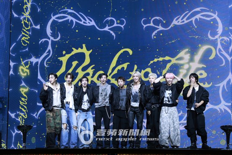 首爾直擊|&TEAM韓國出道首日達標百萬銷量!泛淚相擁驚呼「不敢相信」