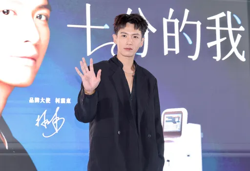 柯震东见小S出来哭惨!认打医美赞潘迎紫「万中选一」 推荐春风保养:他很糟吗?