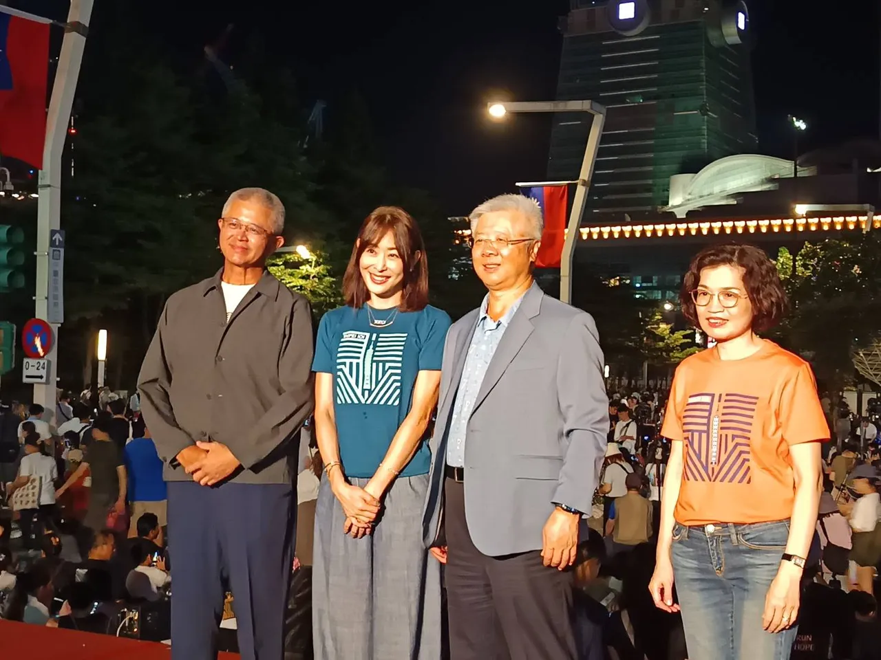 「2025年台北101國慶展演」今晚10時登場,台北101董事長賈永婕與台新新光金控總經理林維俊等親臨現場並受訪。許麗珍攝
