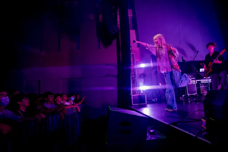 藤川千愛與台下粉絲互動。大鴻藝術提供