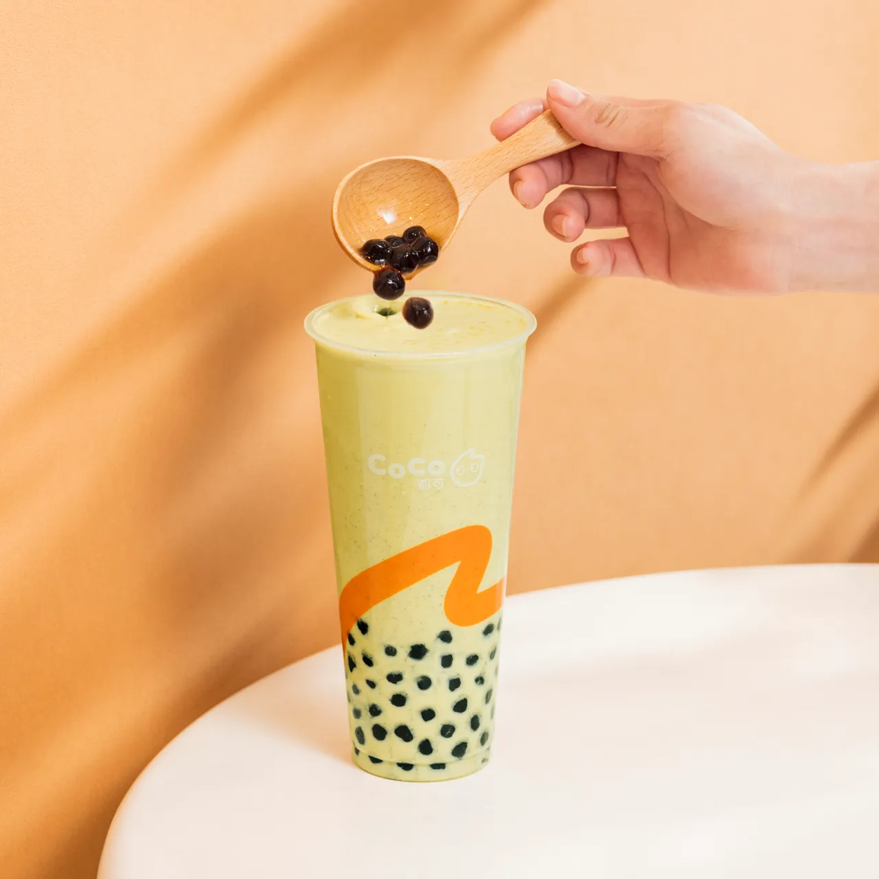 冬韻擂焙珍奶今享大杯買1送1。CoCo都可提供