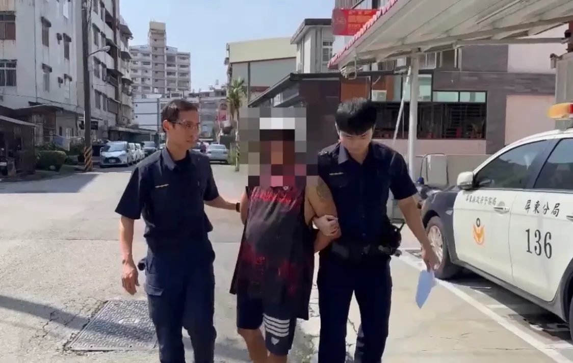 警方将施男依窃盗、纵火等罪嫌送办。民众提供