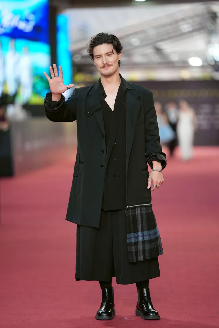 周厚安。攝影中心攝