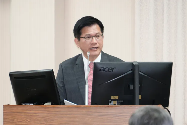 外交部长林佳龙力挺林岱桦参选高雄市长,引发热议。彭欣伟摄