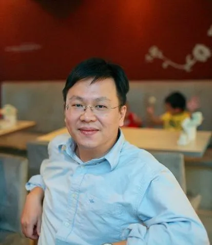 文化大學副教授、鄭麗文老公駱武昌。文化大學財經系臉書粉專