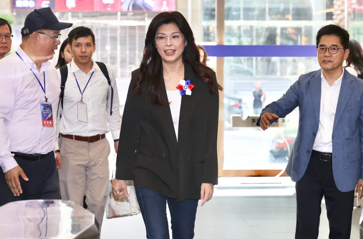 國民黨主席候選人鄭麗文說新北市「只有國民黨才有能力執政」。莊宗達攝