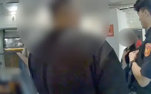 消費糾紛引衝突 莽男對酒吧潑漆!事後反悔道歉了