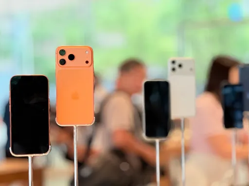 iPhone 17 Pro热销!苹果扩产上看9千万台