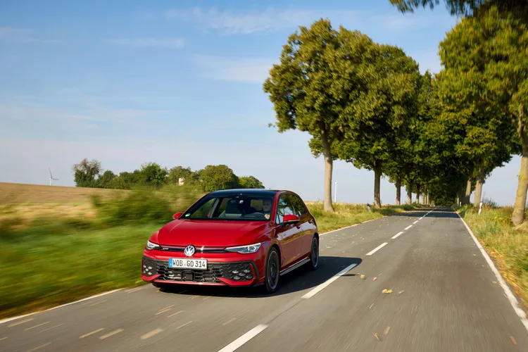 Golf指定車型即日起購車享80萬元36期超低利率專案。業者提供