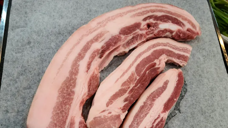 禁运禁宰5天温体猪停供　彰化肉圆爌肉名店「只好休息」