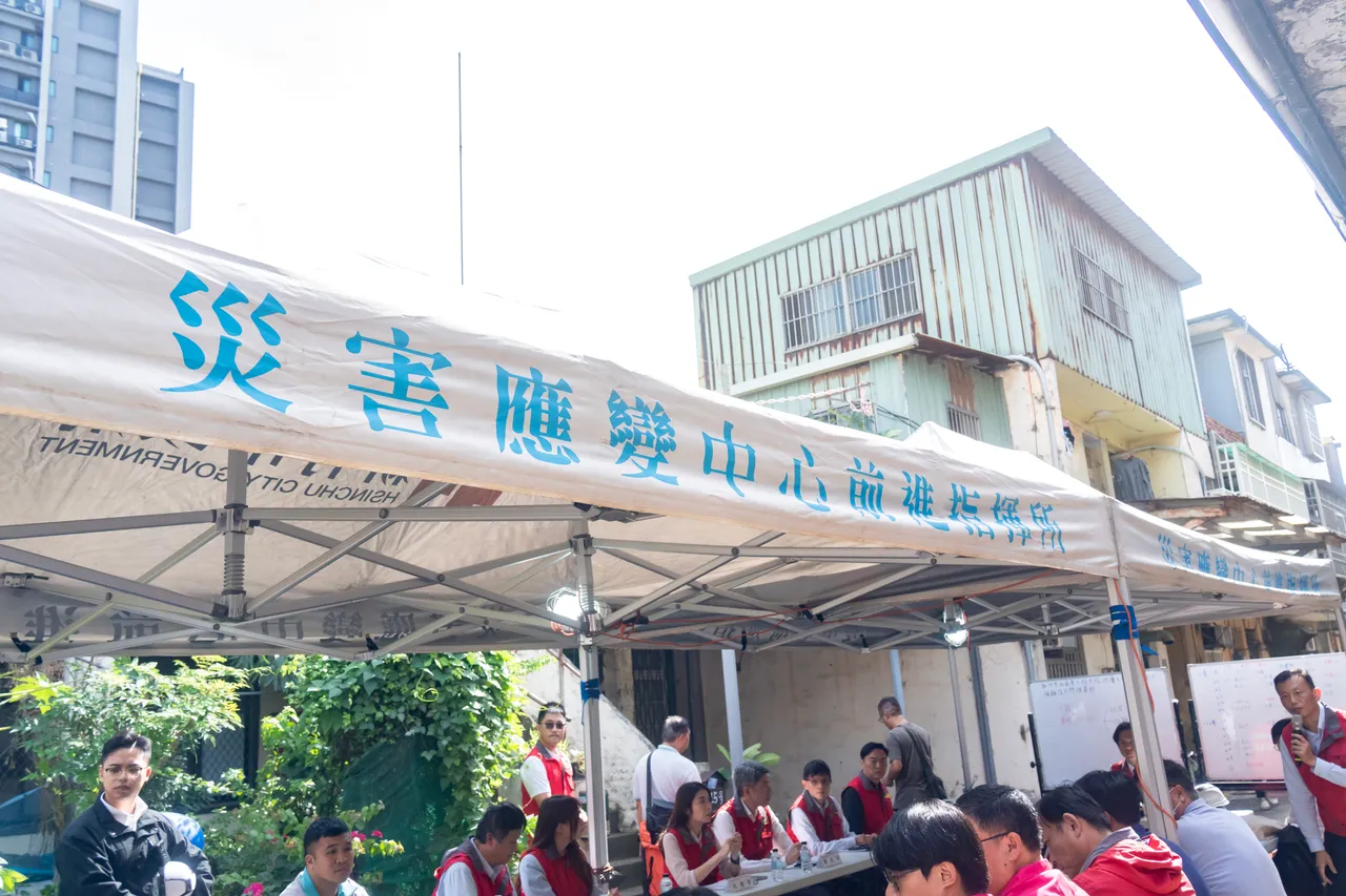 设前进指挥所24小时监控。新竹市府提供