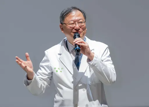 台大兒科醫院徵才遭批「時薪900」太低 院長說話了