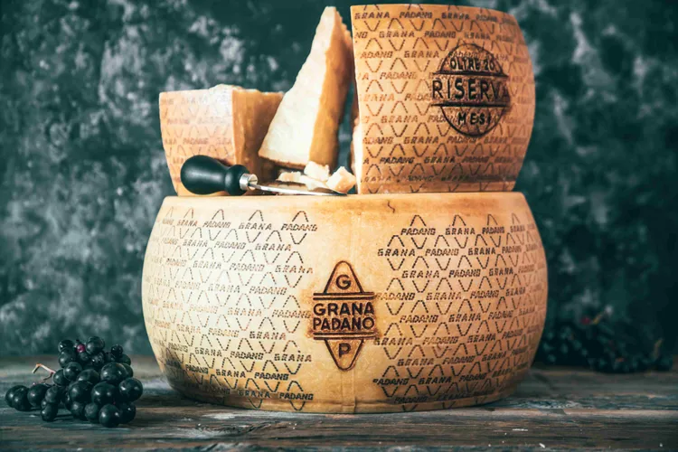 Grana Padan PDO帕達諾乳酪已成經典，並且受到歐盟 PDO (Protected Designation of Origin) 原產地命名保護的嚴格規範。業者提供