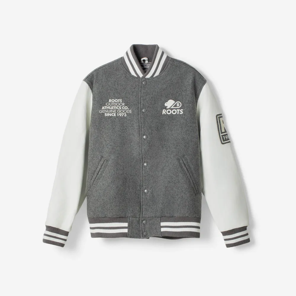 Roots Nova Park系列皮革棒球外套,2万5800元。品牌提供