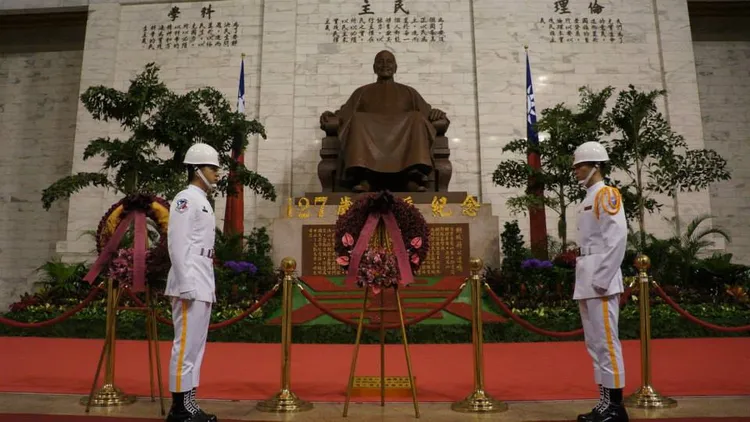 中正纪念堂国军仪队。翻摄自中正纪念堂脸书粉专