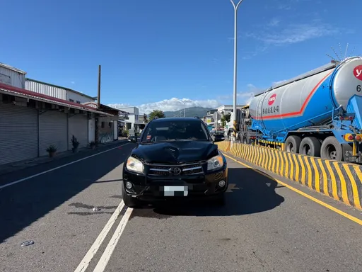 台东75岁妇过马路被撞 送医伤重不治