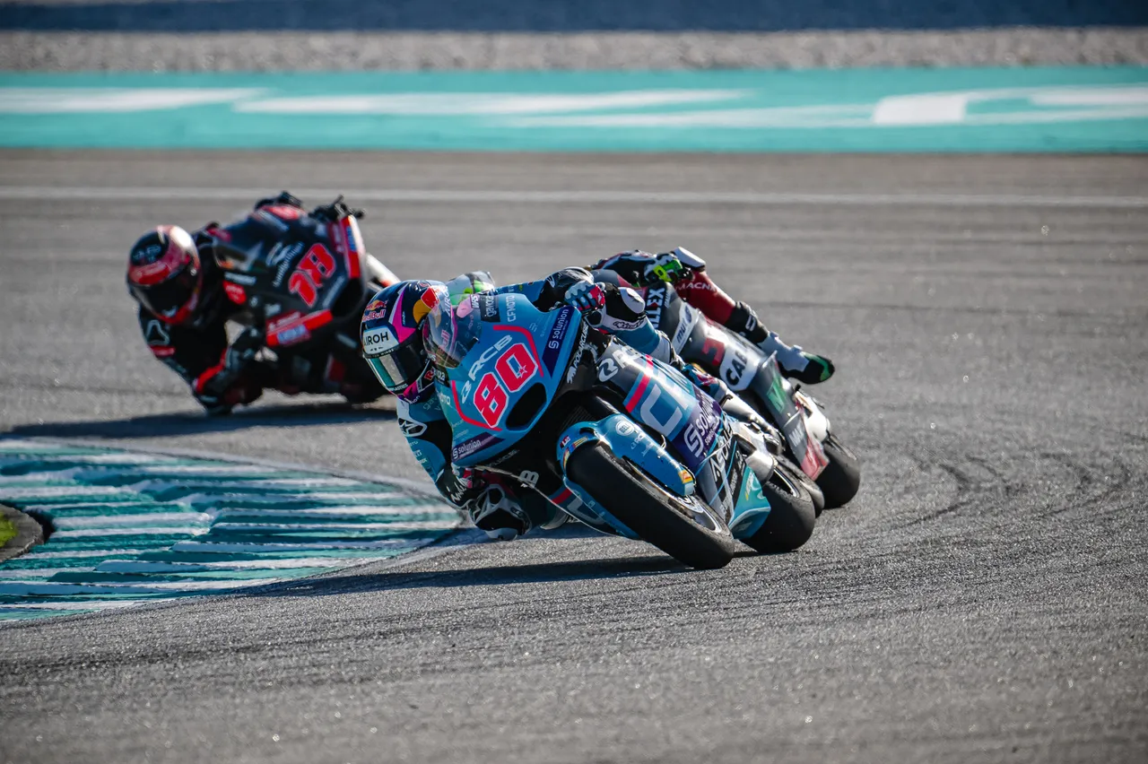 David Alonso(Kalex)夺下Moto2分站第二名。倍耐力轮胎提供