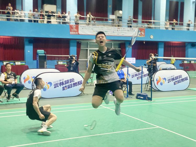 王柏崴全運成功男單衛冕 李芳任、李芳至兄弟重奪男雙金牌