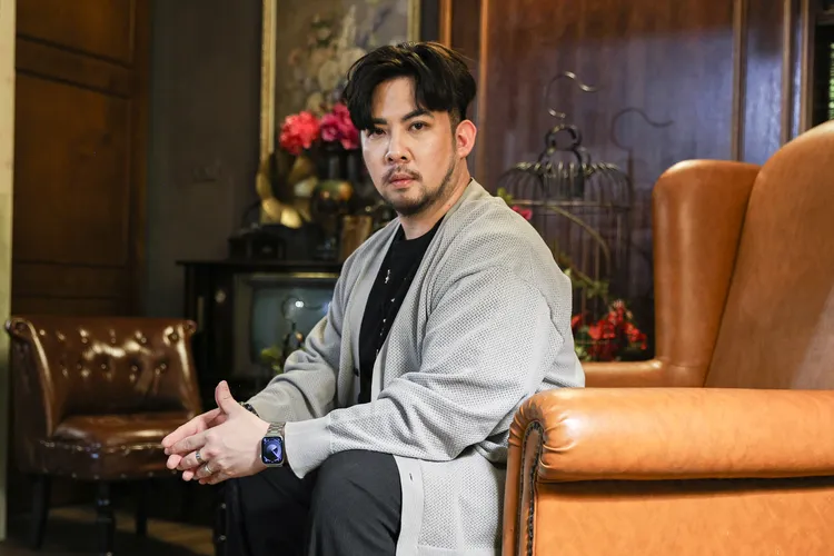 神佛訊息解讀、命理專家阿谷老師。秦芸殿提供