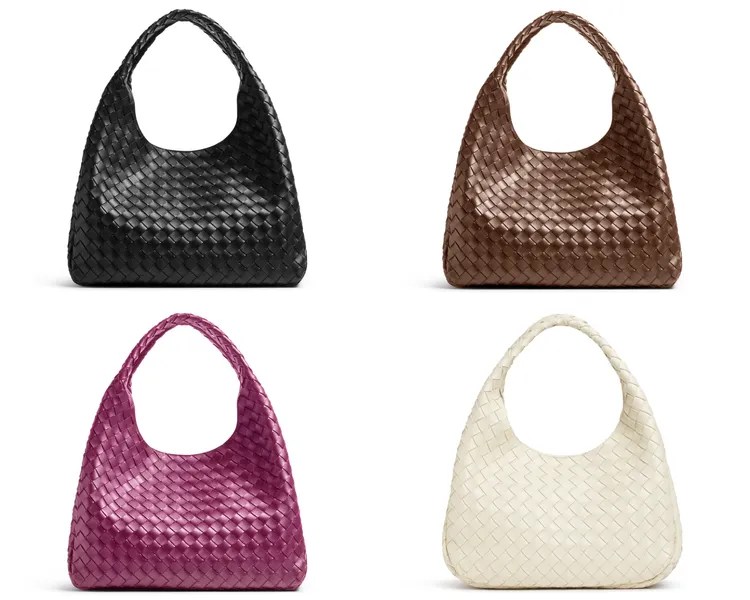 BOTTEGA VENETA秋冬全新Campana包款。品牌提供