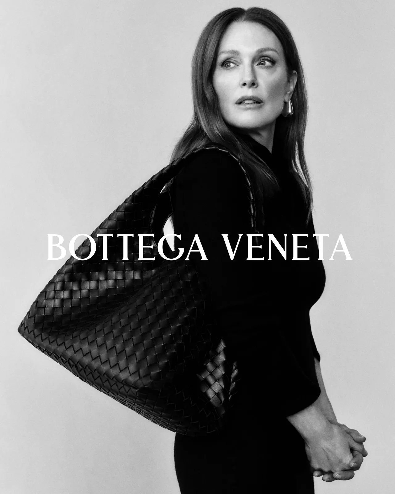 BOTTEGA VENETA秋冬全新Campana广告。品牌提供