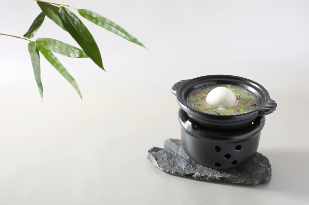 米其林一星「天香楼」平日午间套餐,全年最优惠,套券买五张再送一张。业者提供