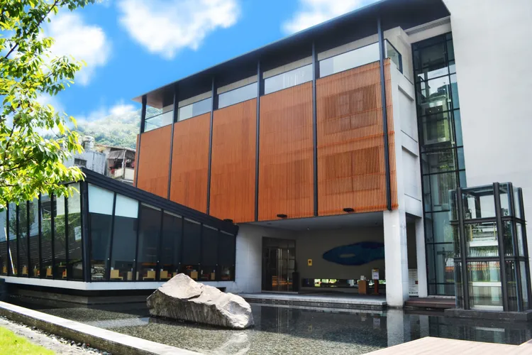 烏來璞石麗緻溫泉會館，推出多種泡湯餐飲組合券。業者提供