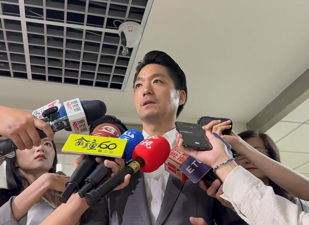 台北市长蒋万安赴议会向国民党团说明重大议法案。张彩茜摄