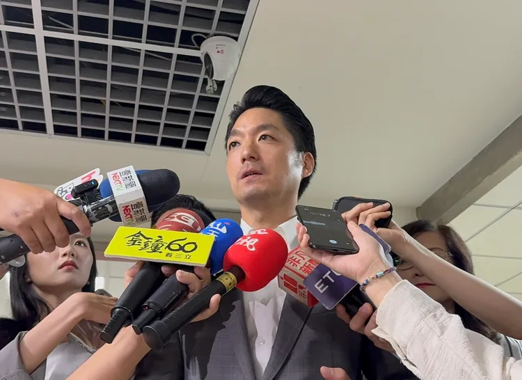 台北市長蔣萬安赴議會向國民黨團說明重大議法案。張綵茜攝