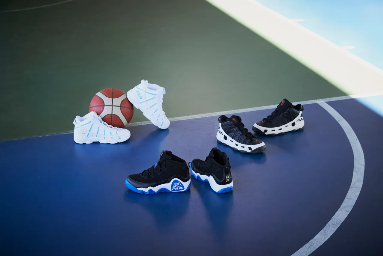 FILA同步推出NBA传奇球星Grant Hill的纪念鞋款。品牌提供
