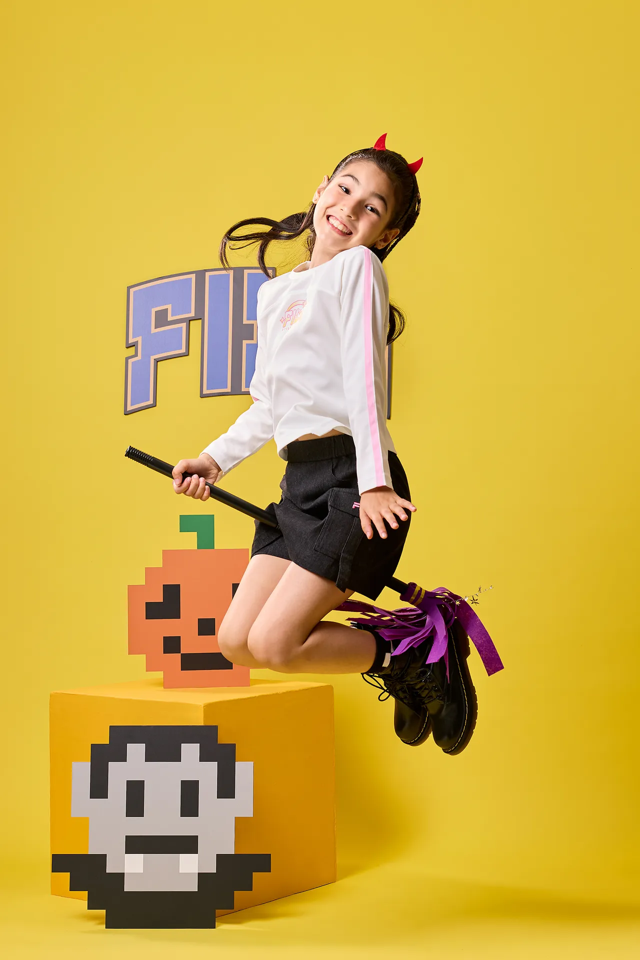 FILA KIDS让节庆氛围也能成为充满玩心的街头风格。品牌提供