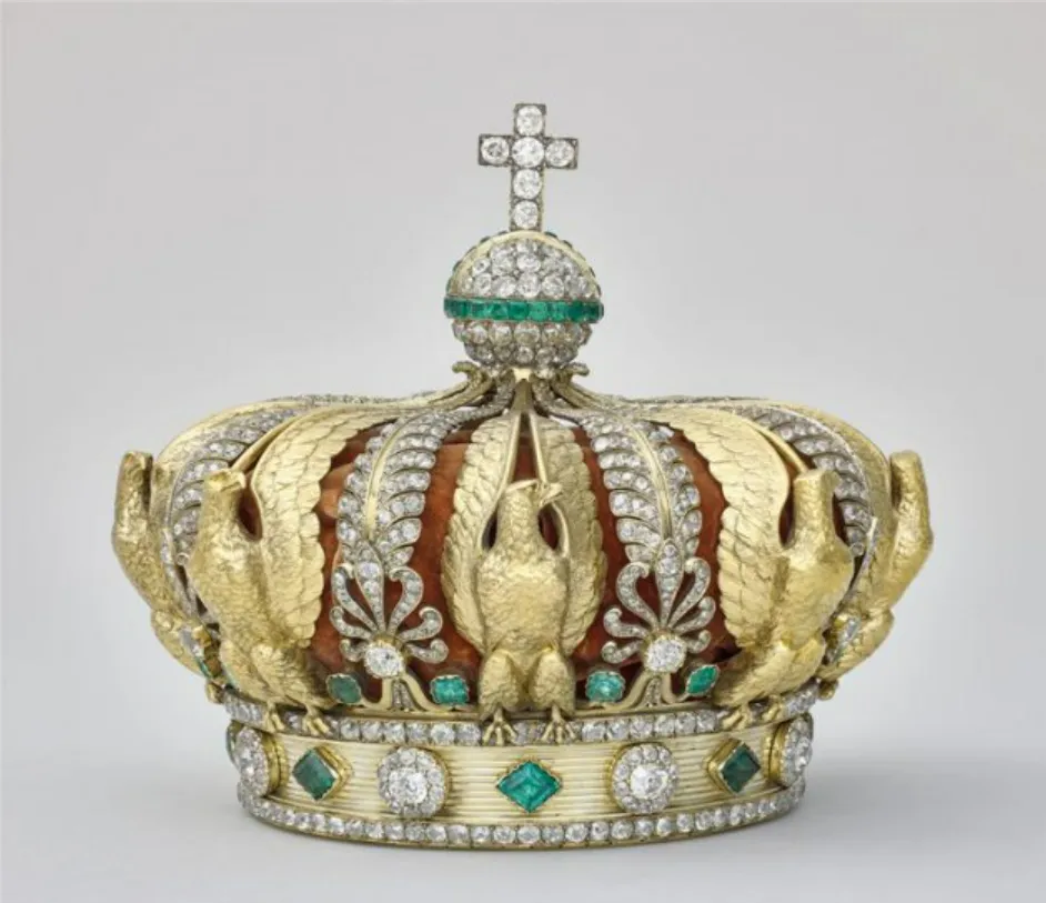 窃贼逃跑时掉落的拿破仑三世皇后后冠。翻摄Fondation Napoleon