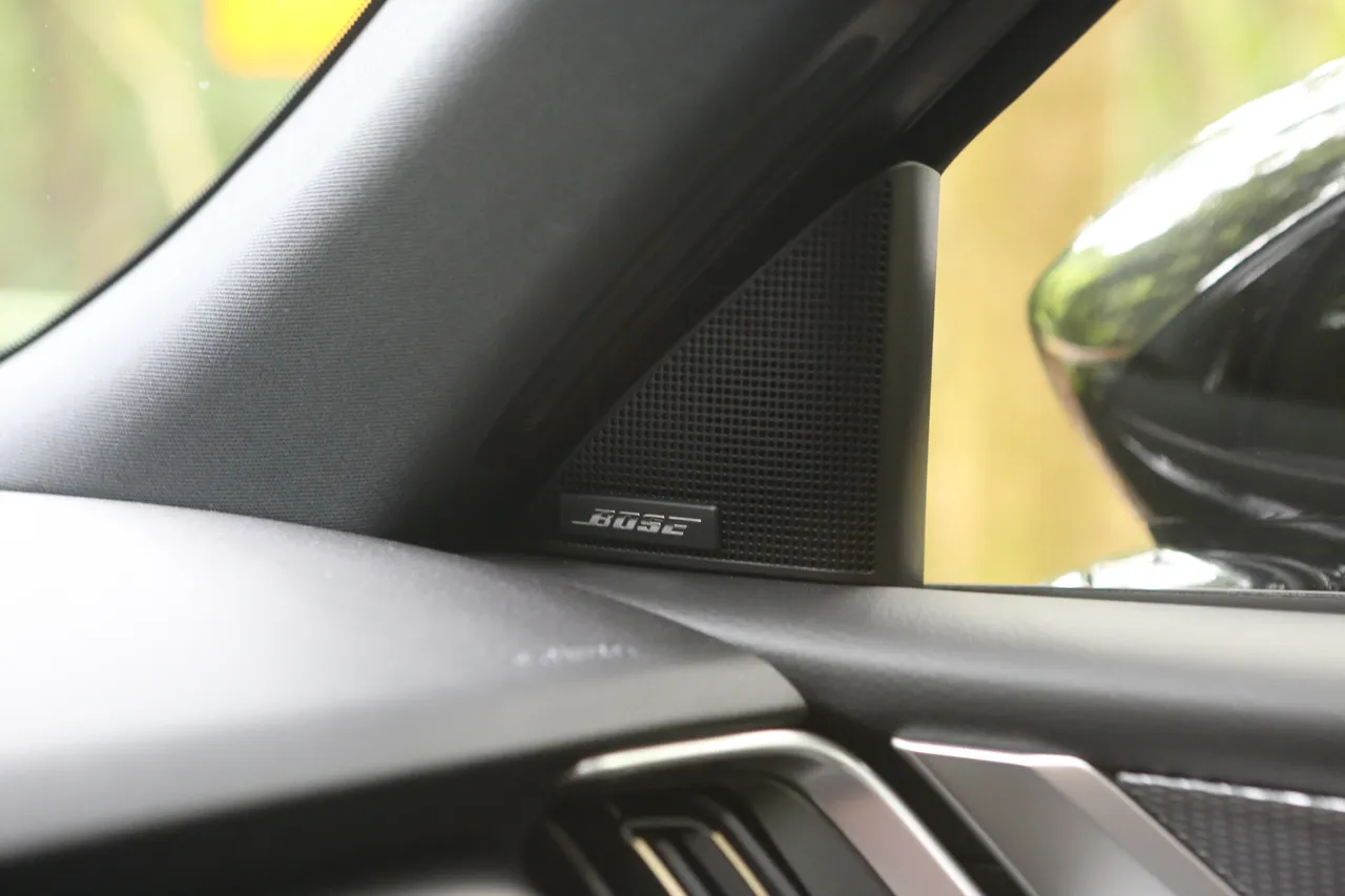 CX-60 25S AWD Exclusive配備12支揚聲器的BOSE音響,聲音細節豐富,靜謐車艙裡更能聽出高級感。林浩昇攝