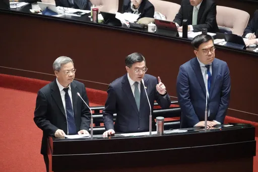水庫設光電板惹議 卓榮泰:若無法處理水質問題就不開發