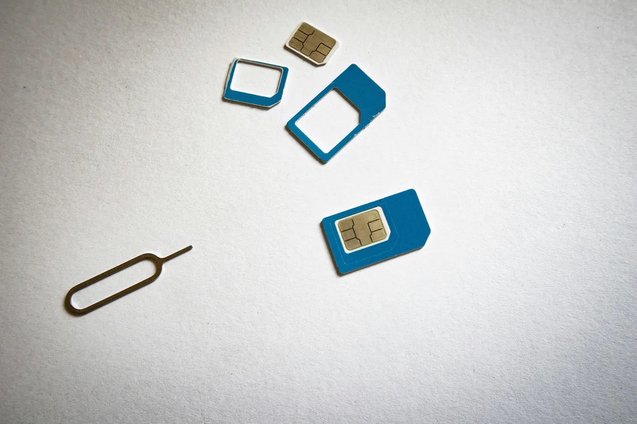 eSIM 省去实体卡制造与包装运输流程,减少塑胶与碳排放,被视为行动通信迈向永续的重要一步。Pexels