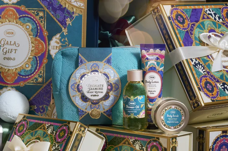 SABON明星三部曲禮盒（流光夜宴限定包裝），1980元。品牌提供