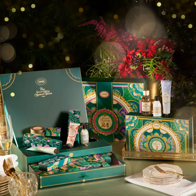 SABON流光夜宴倒數月曆8880元、7天倒數月曆2380元。品牌提供