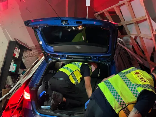 飛車衝進茶葉行釀1死1傷 BMW男毒駕致死!黑歷史曝光