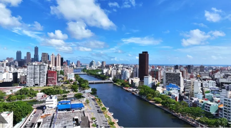 愛河沿線住宅稀有性強，目前房價成交已出現6字頭行情。立信建設提供