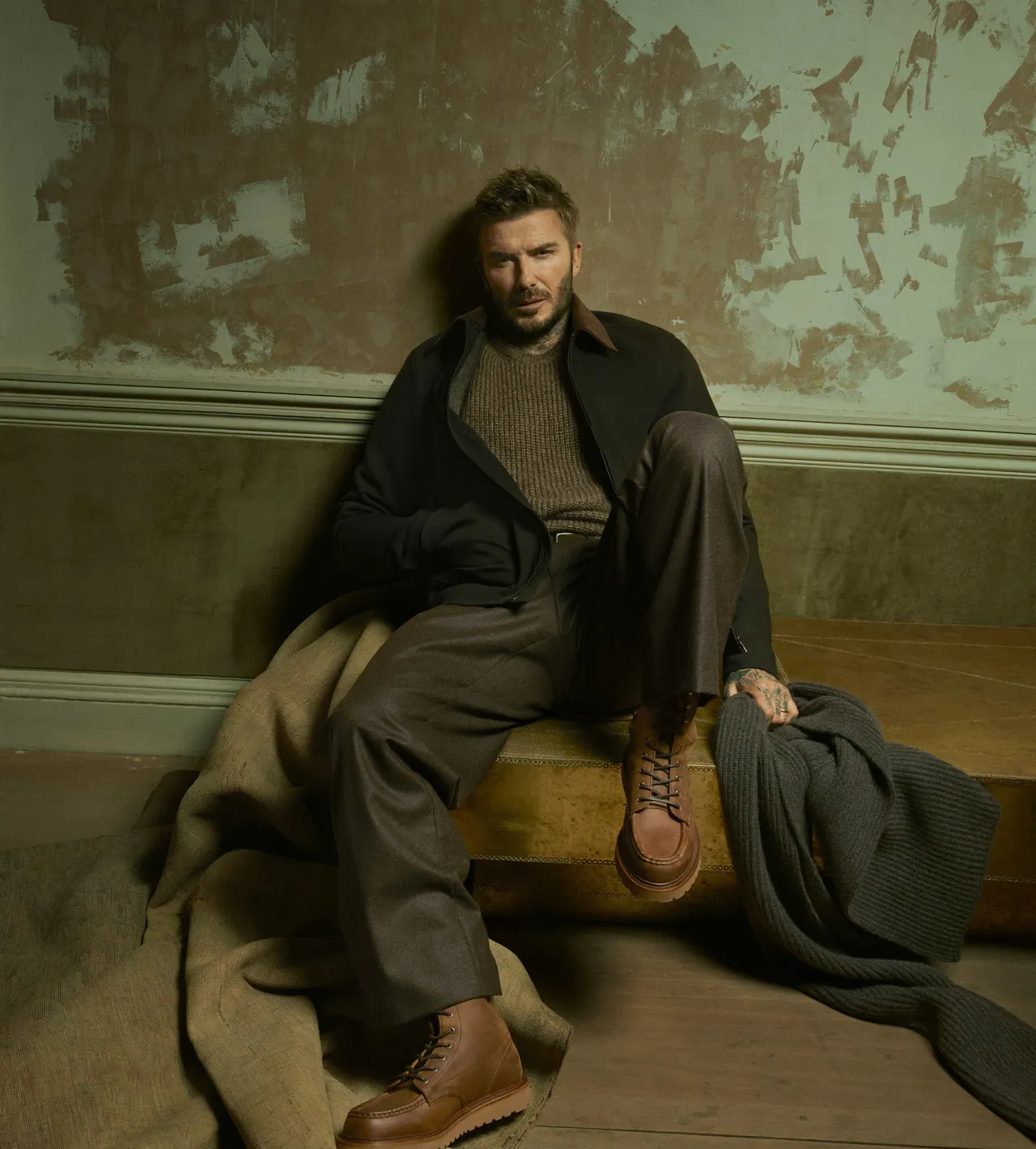 贝克汉亲自演绎BECKHAM x BOSS 2025秋冬系列。品牌提供
