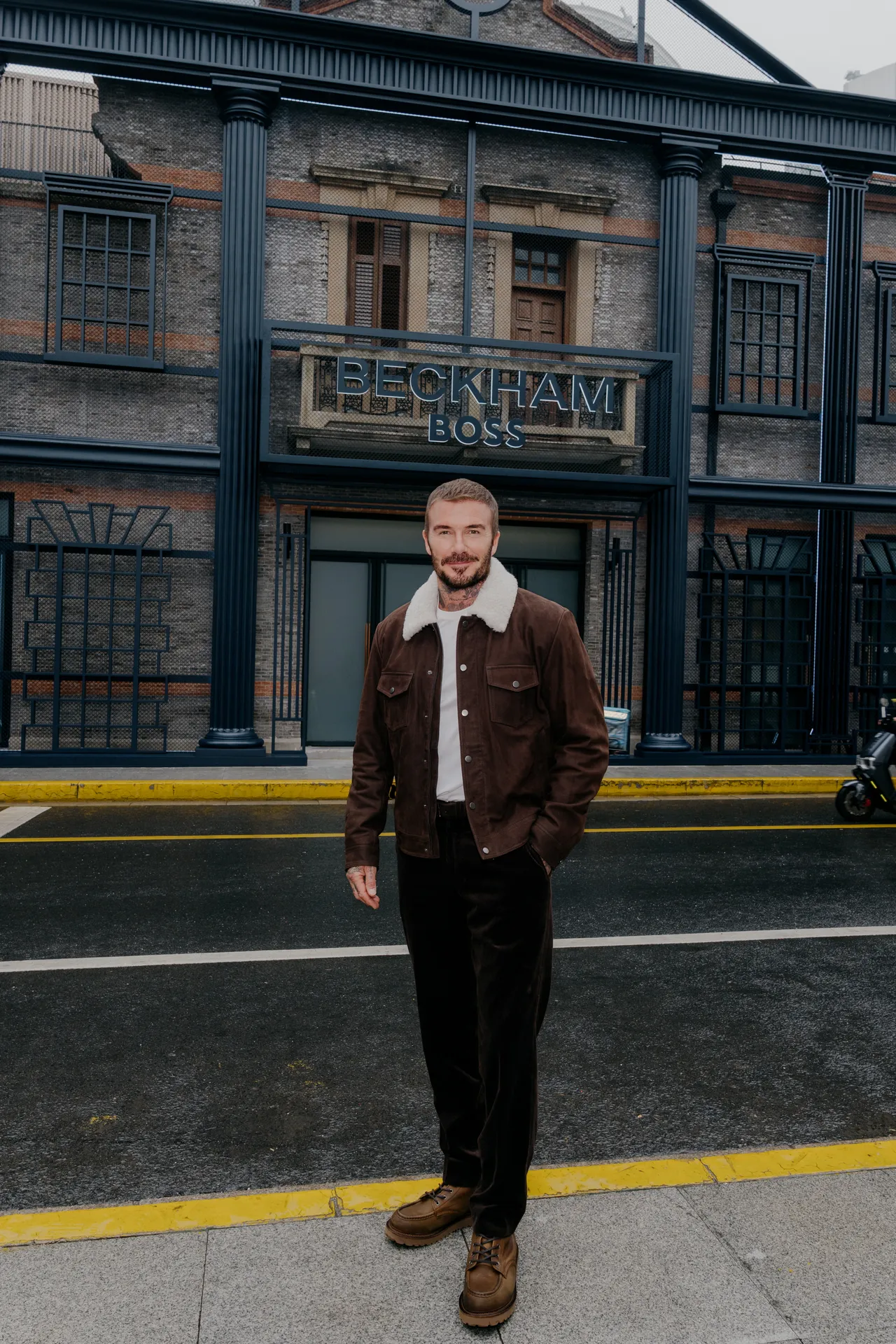 贝克汉现身位于上海的「BECKHAM x BOSS」沉浸式限时体验空间。品牌提供
