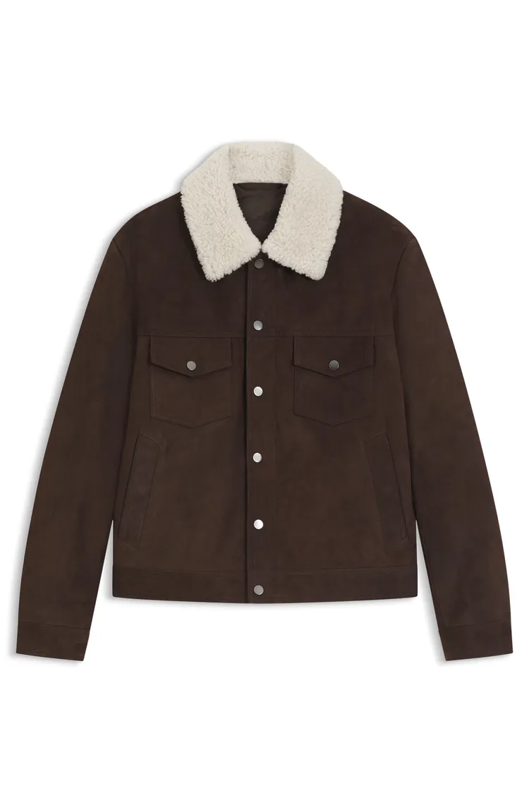 BECKHAM x BOSS系列絨毛翻領裝飾紅褐色小牛皮夾克，5萬2900元。品牌提供